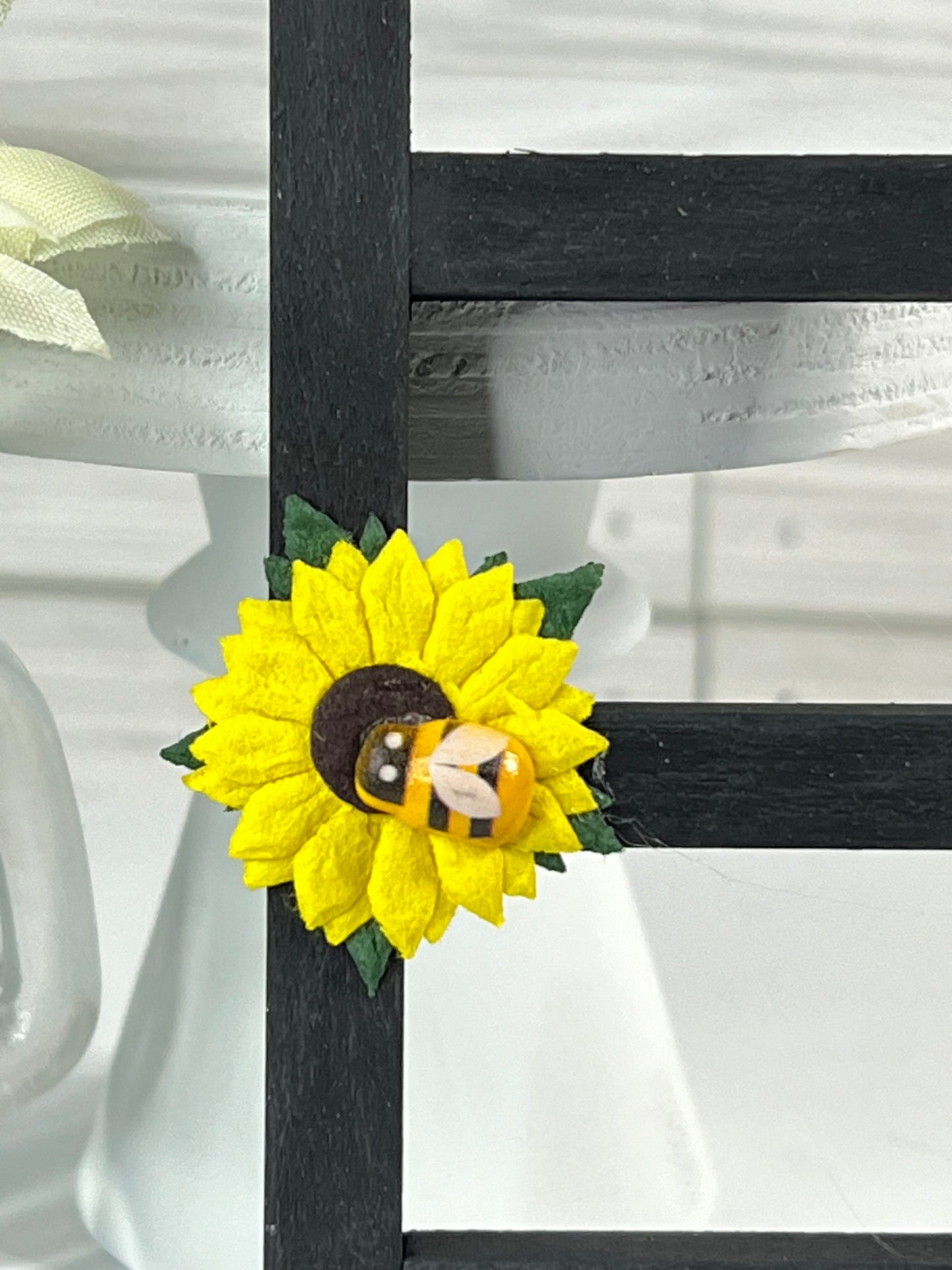 Bee Ladder