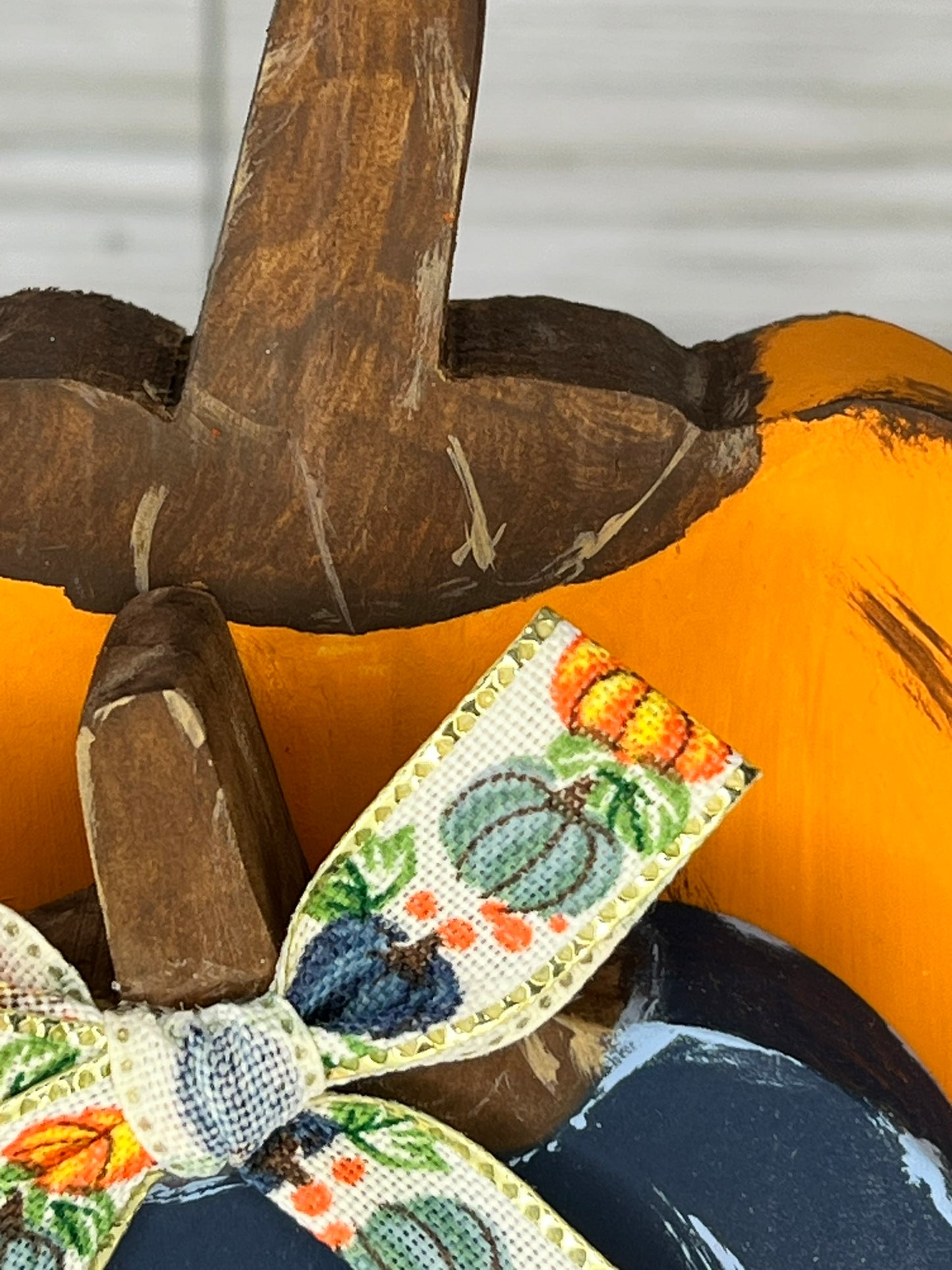 Fall Pumpkin Shelf Sitter
