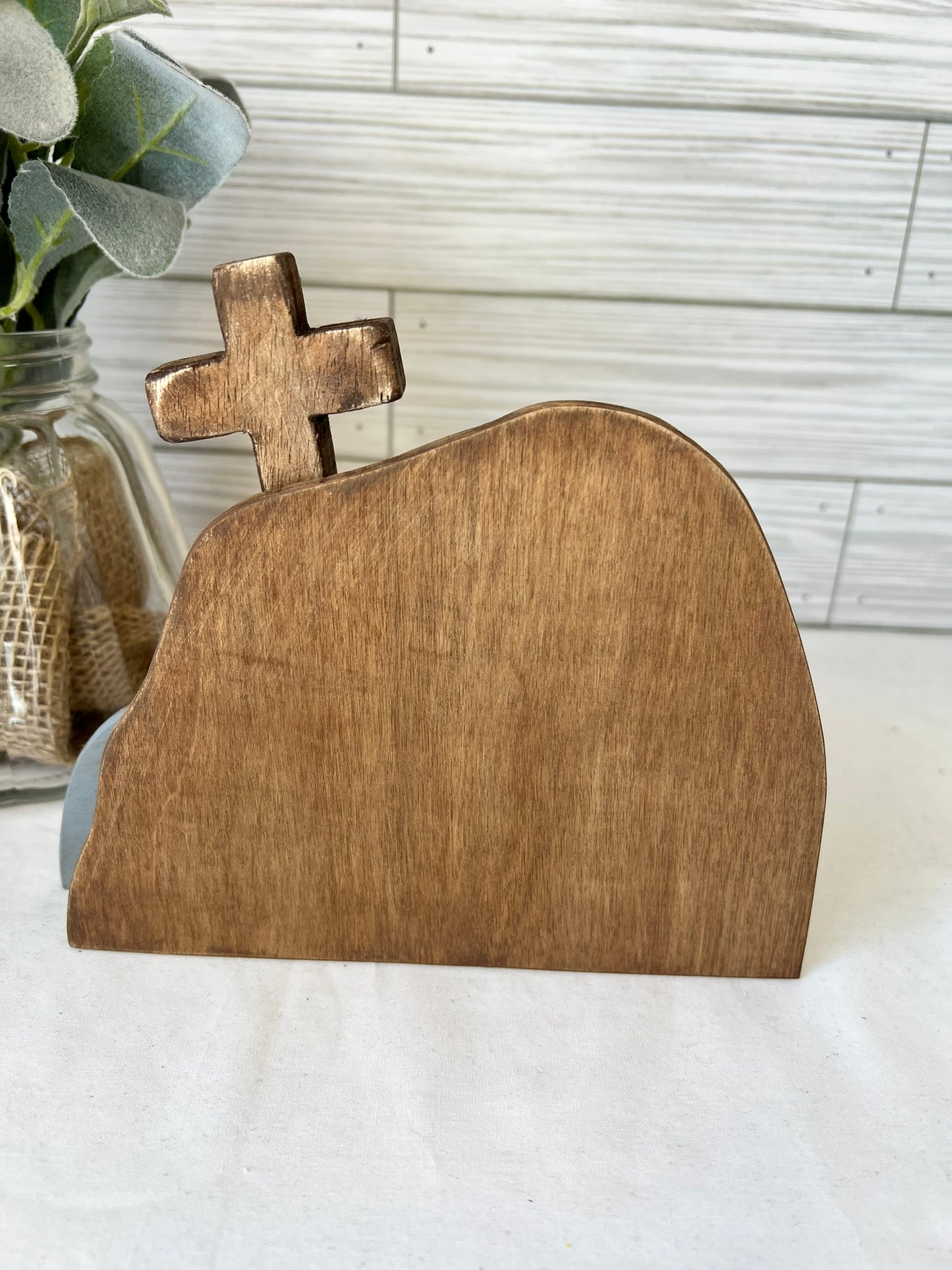 Empty Tomb Easter Scene