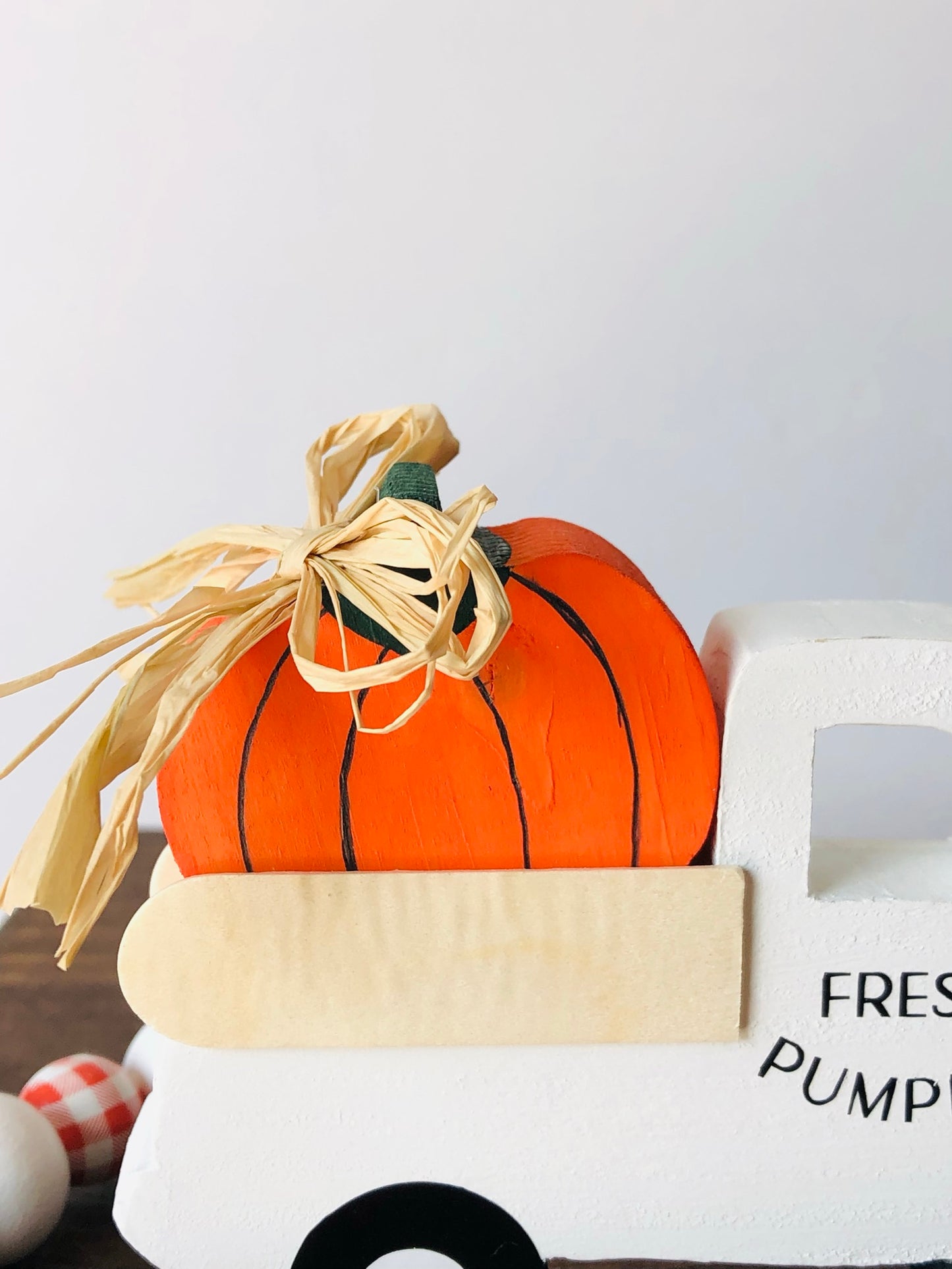 Mini Farmhouse Pumpkin Truck
