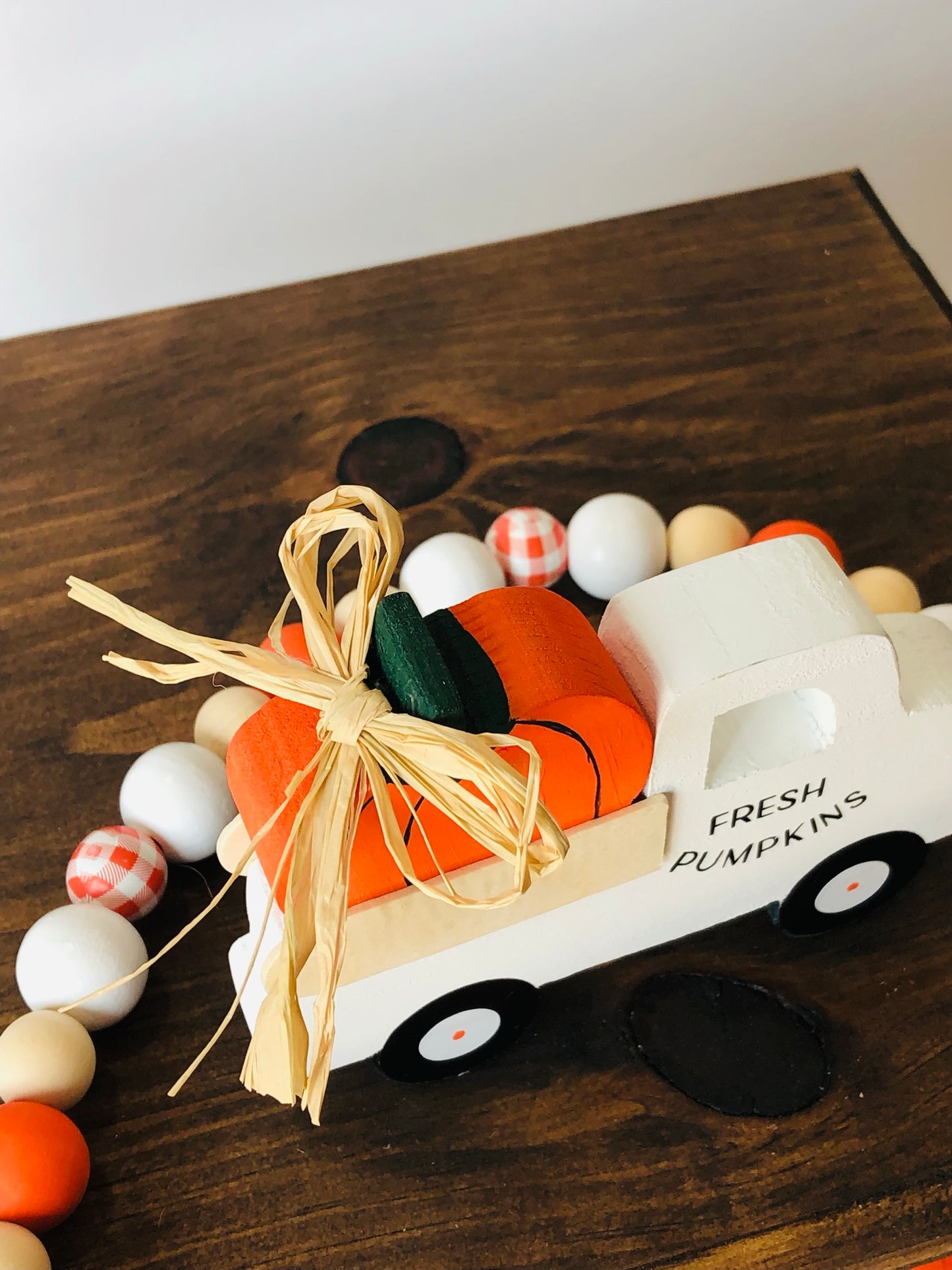 Mini Farmhouse Pumpkin Truck