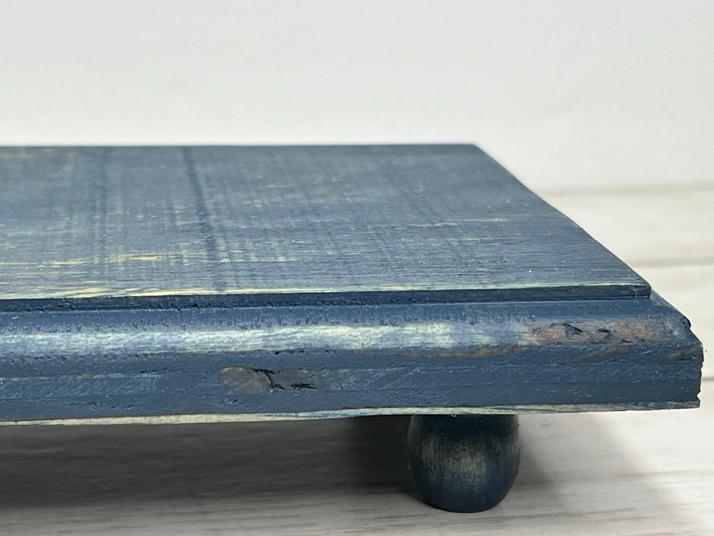 Small Worn Navy Counter Riser