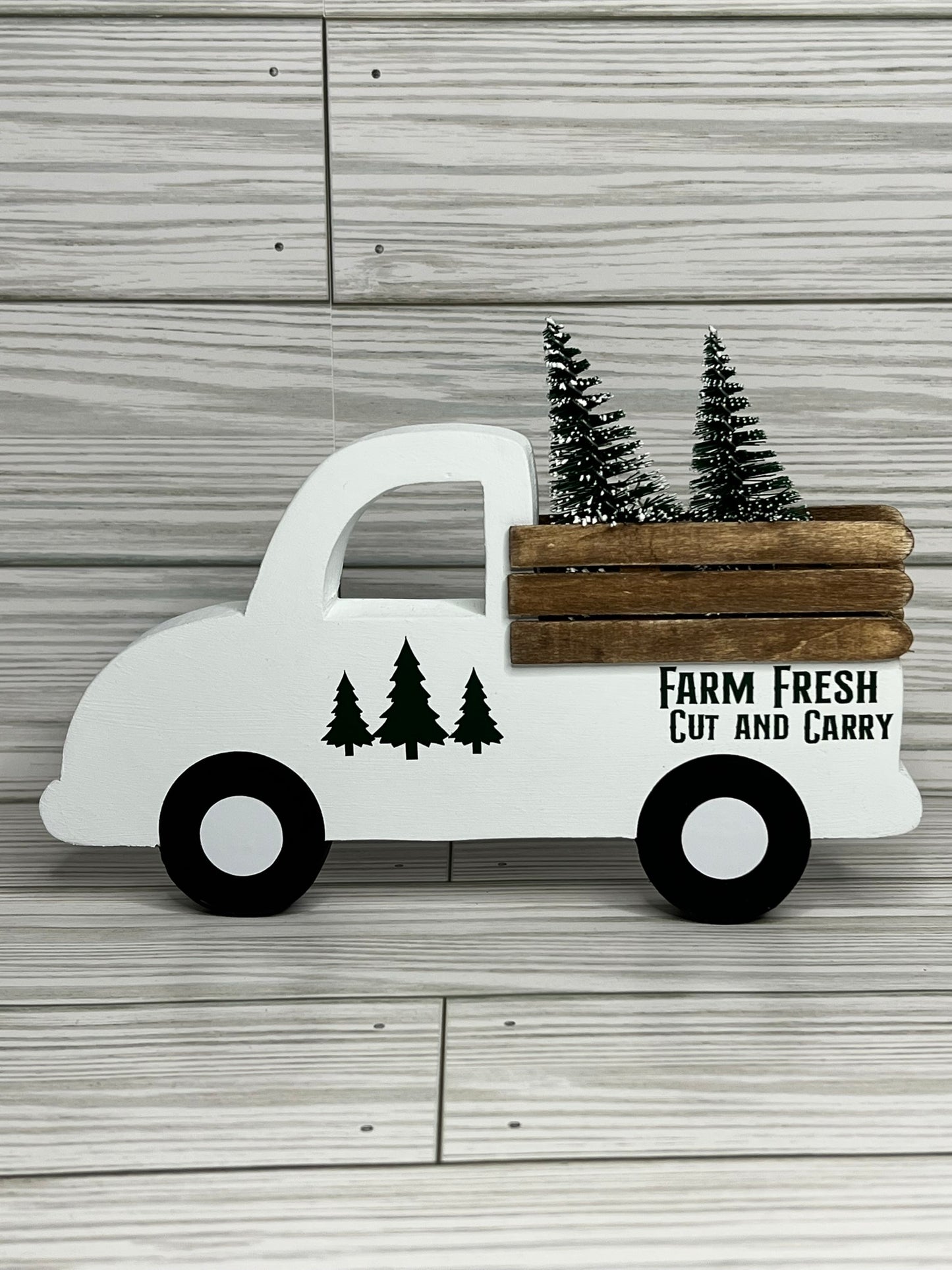 Christmas Tree Farm Truck White/Green