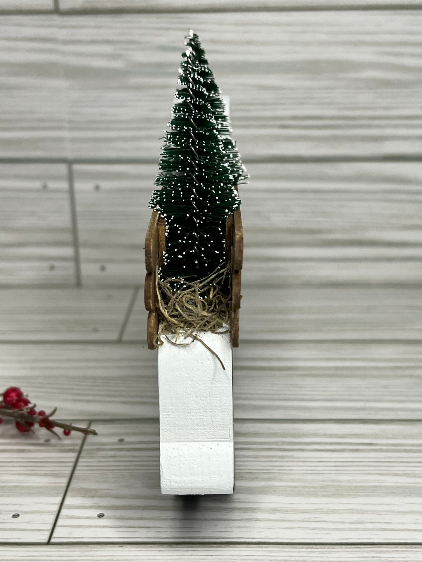 Christmas Tree Farm Truck White/Green