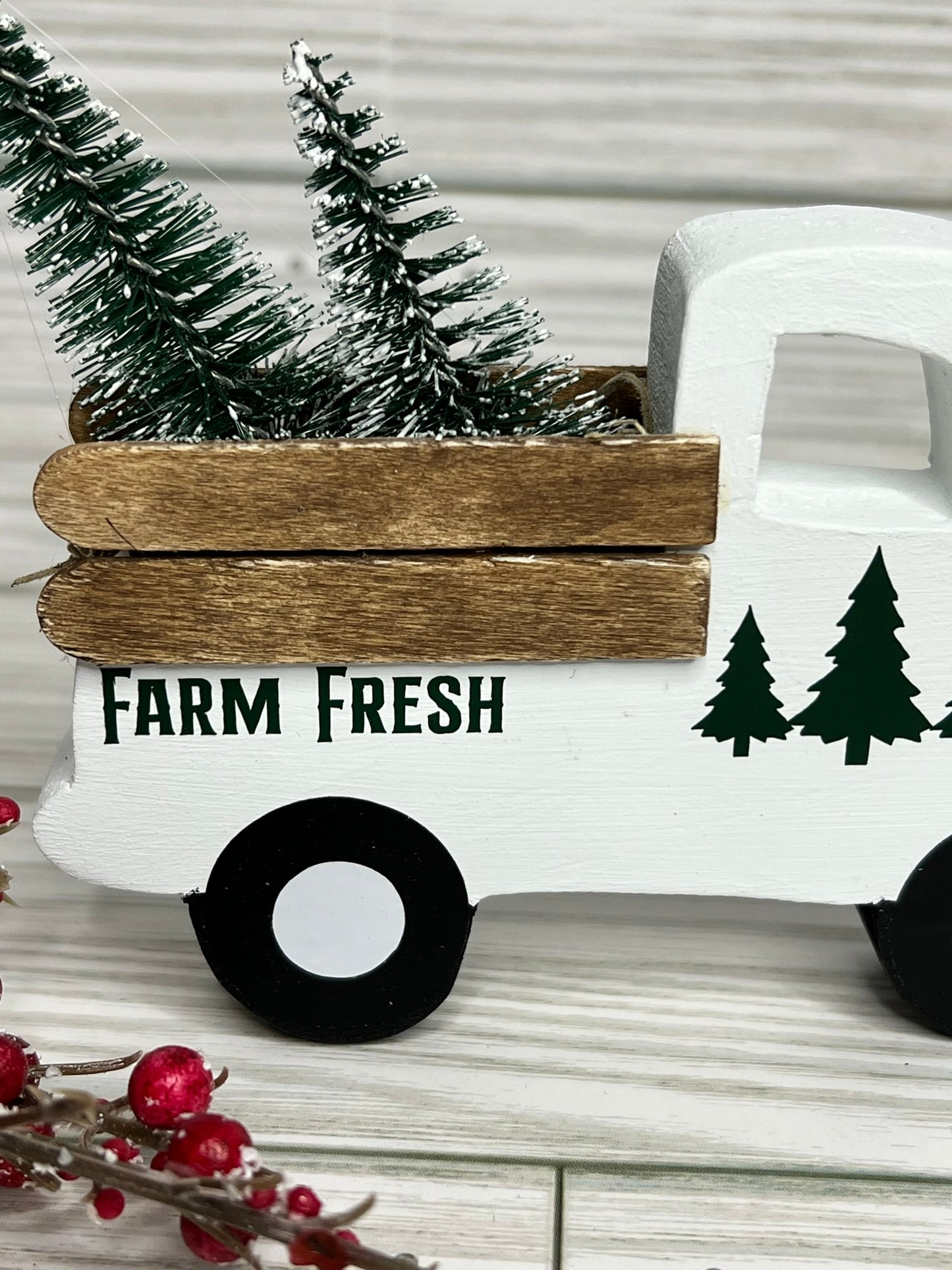Christmas Tree Farm Truck White/Green