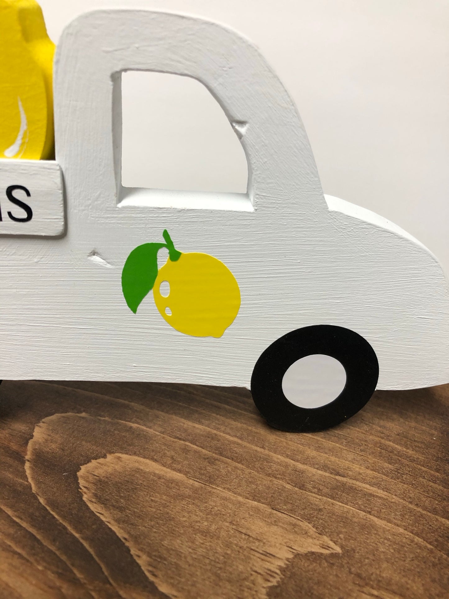 Fresh Lemons Truck