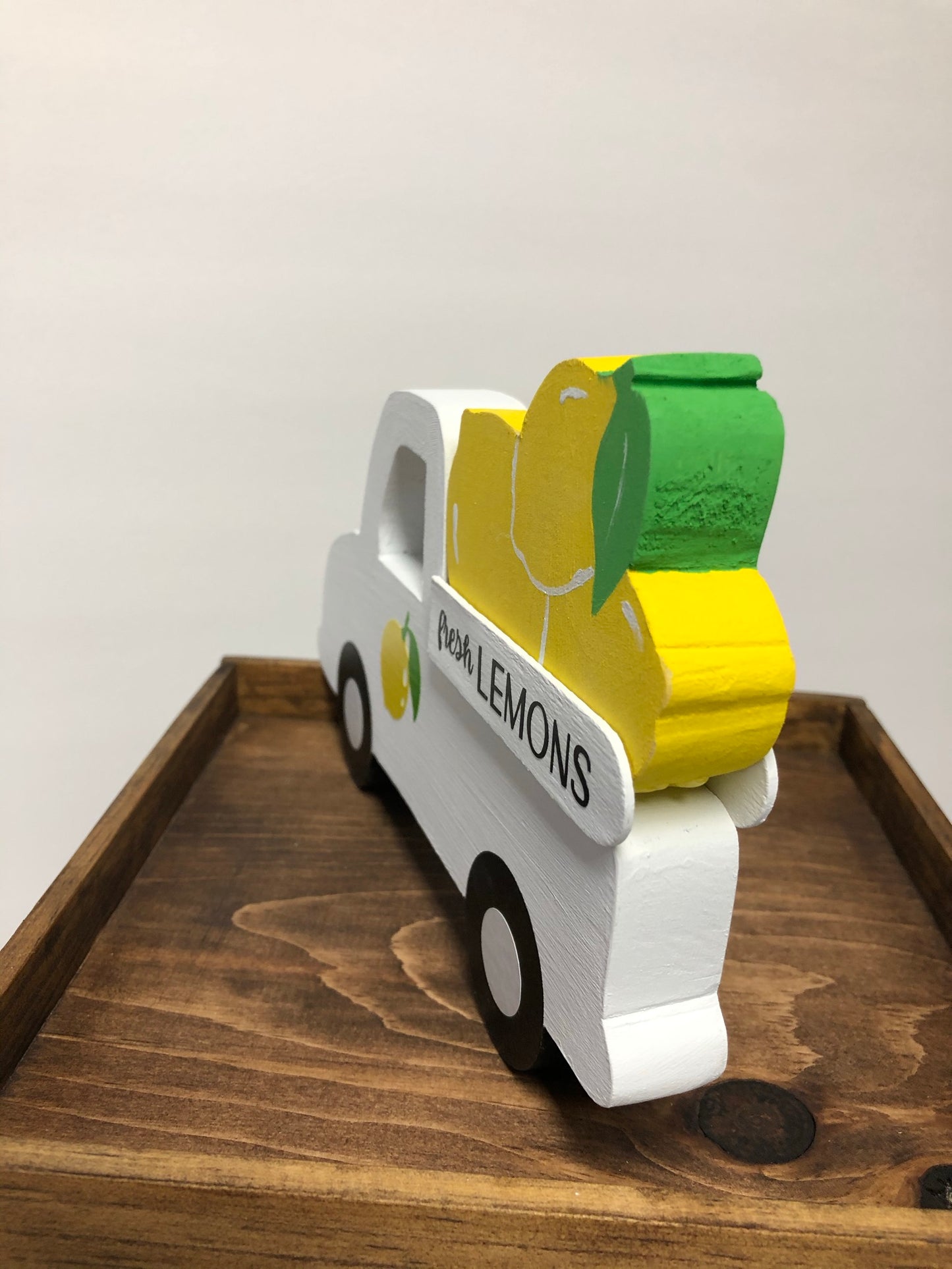 Fresh Lemons Truck