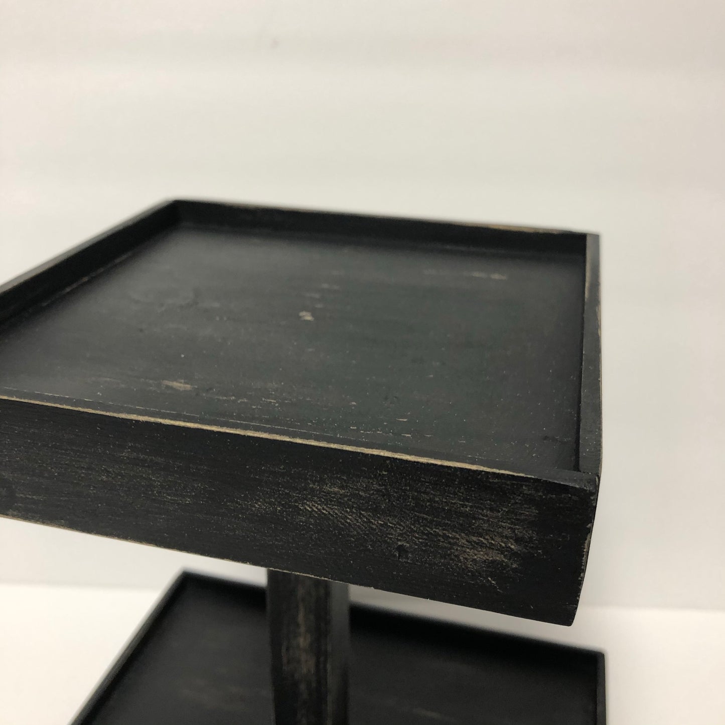 Small Two Tier (Distressed Black)
