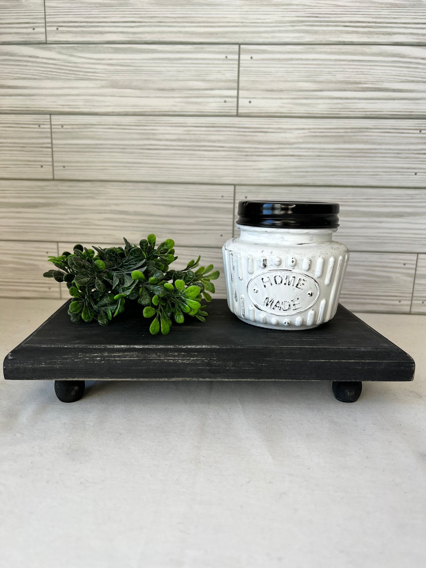Black or White Distressed Single Tray