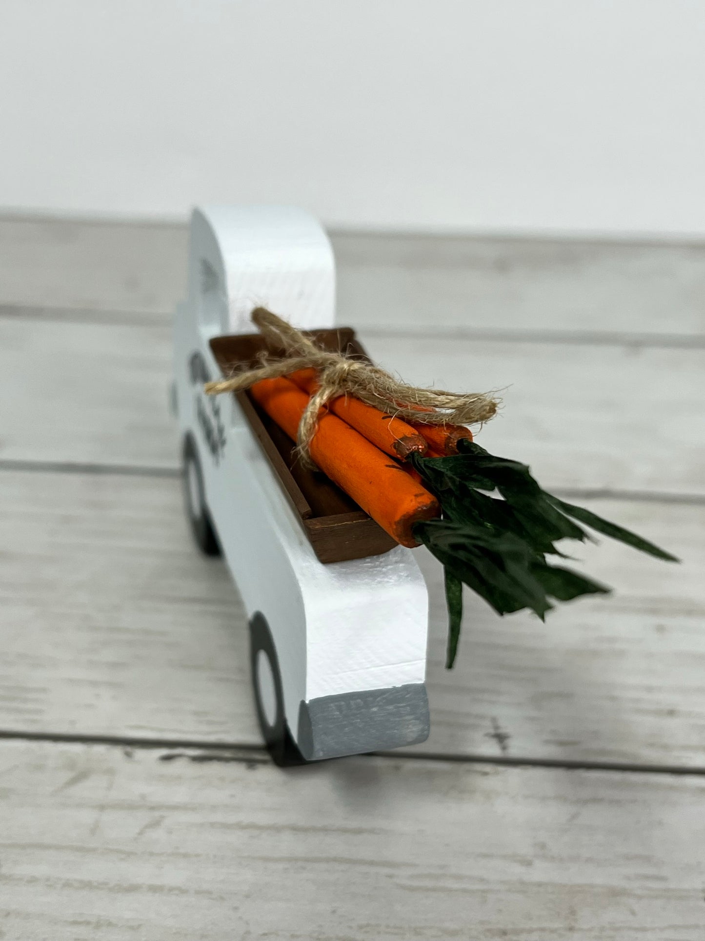 Mini Carrot Farm Truck