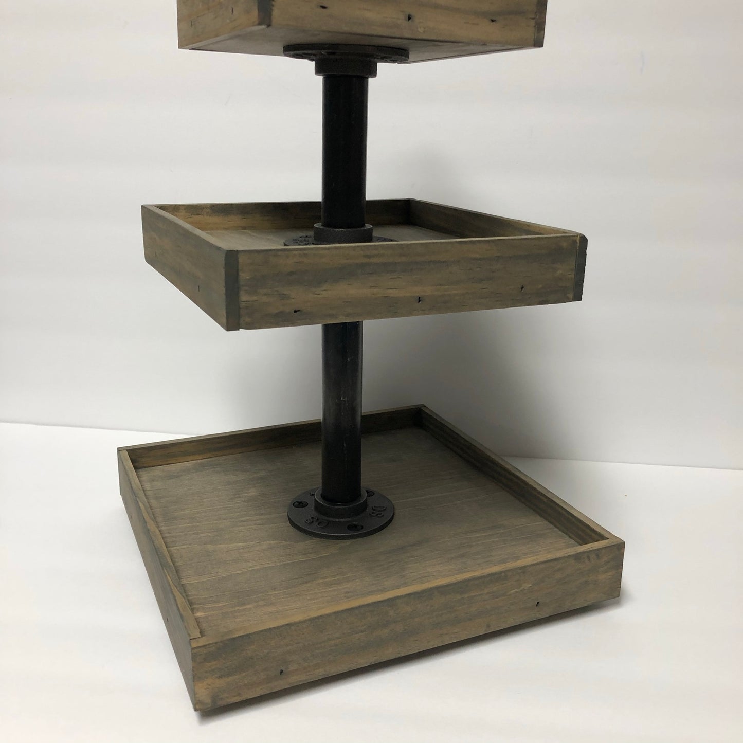 Large Three Tier (Barrel Brown)